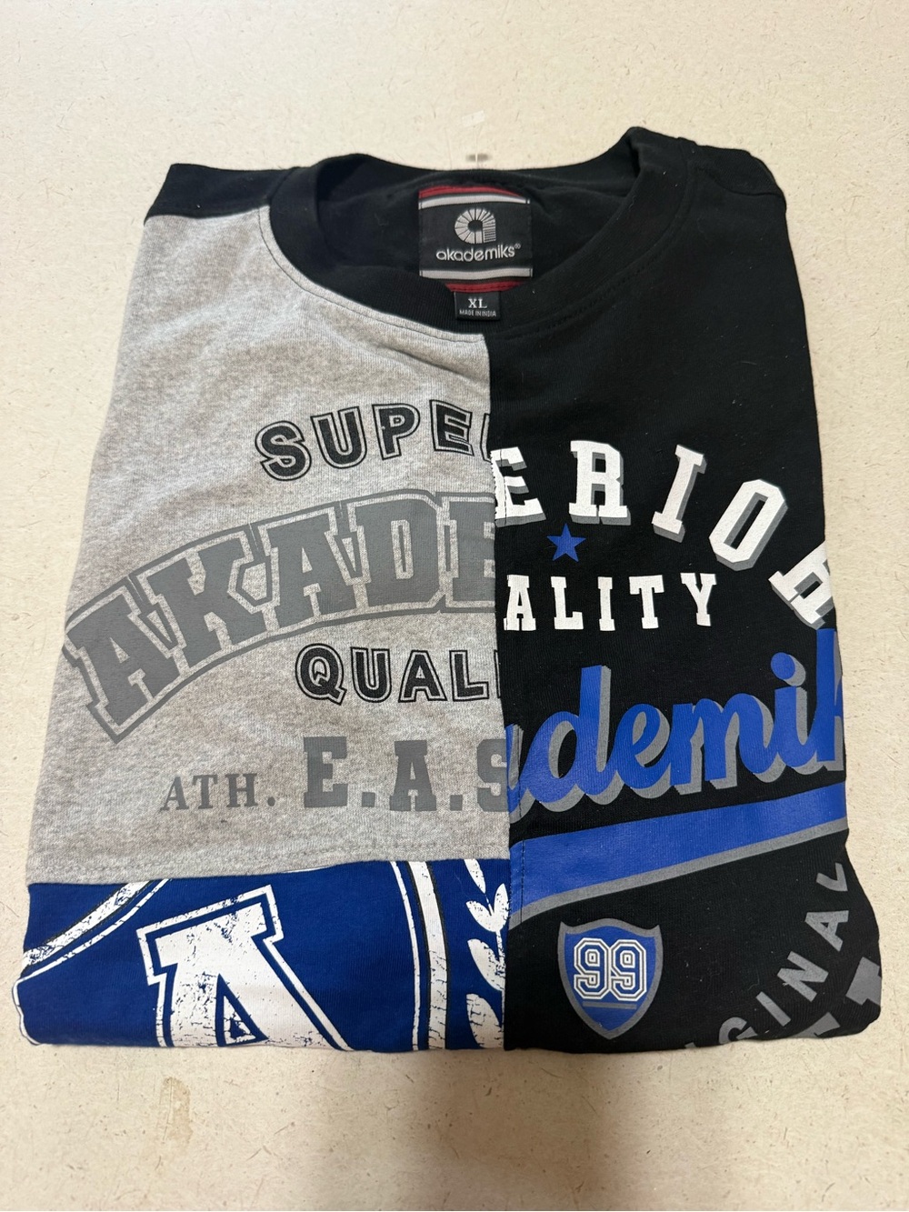 Akademiks Black, Gray & Blue Split Graphic Crewneck